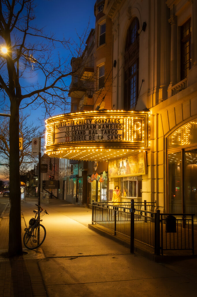 Façade du théâtre Rialto de Montréal - Heure Bleue